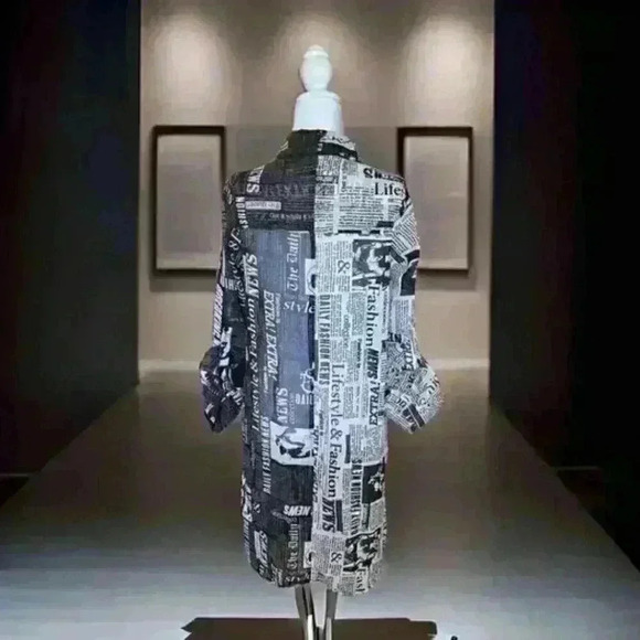 Live 4 Truth Newspaper print Dress Size Small - Picture 3 of 4